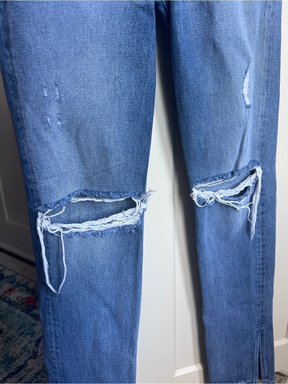GRLFRND Natalia High-Rise Skinny Distressed Jeans size 25 boot slits - Picture 4 of 8
